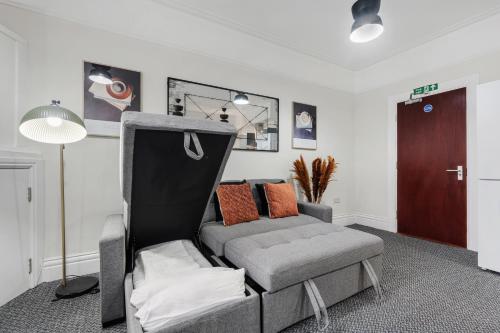 Anfield Cosy Stays - Close to Stadium - Sleeps 14 photo 54