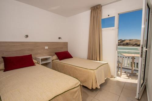 Apartamentos Cocoteros photo 2