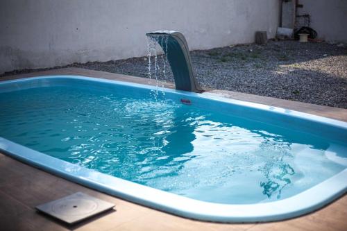 Gallery image of Apto com piscina perto da praia! in Bertioga