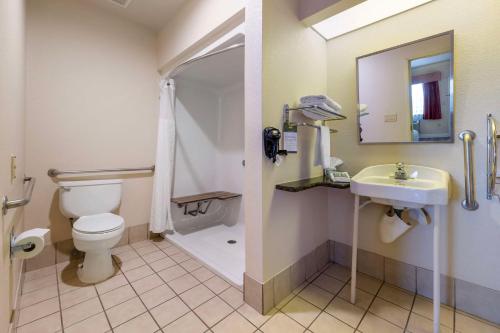 Ένα μπάνιο στο Best Western Anthony/West El Paso