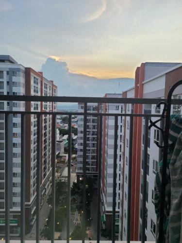 Landskap semula jadi dekat dengan apartmen