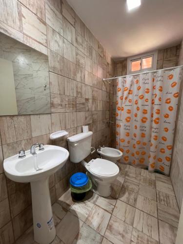 Koupelna v ubytování Cabañas para 2 personas Caminito al Atuel