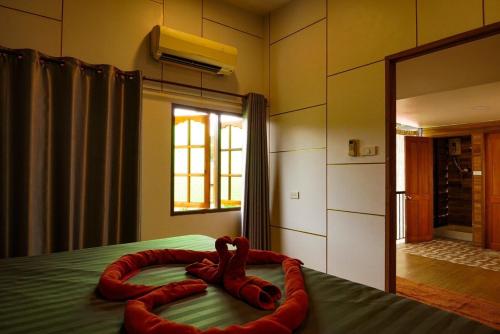 Katil atau katil-katil dalam bilik di Pinthong Aonang Villa