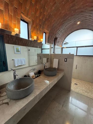 Kuchyň nebo kuchyňský kout v ubytování Porta Paradiso ValQuirico, Albergo Boutique