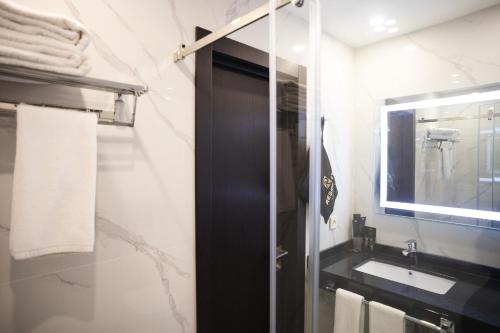Ένα μπάνιο στο Resident Hotel Gogol