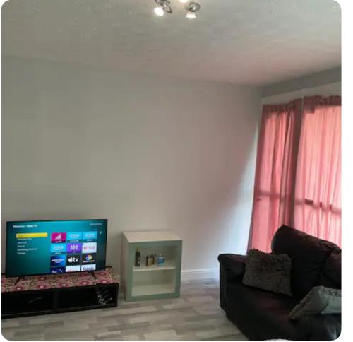 Televisyen dan/atau pusat hiburan di Domingo'sAbbey Wood
