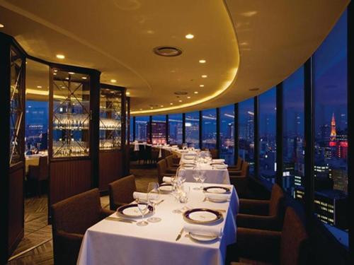 Restaurant ou autre lieu de restauration dans l'établissement Century Royal Hotel Sapporo