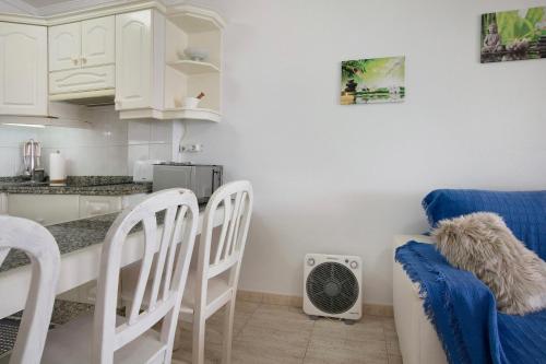 Η κουζίνα ή μικρή κουζίνα στο Ceyla