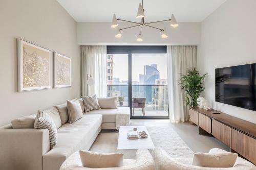 Elegant Apartment Walk to Burj Khalifa & Dubai Mall