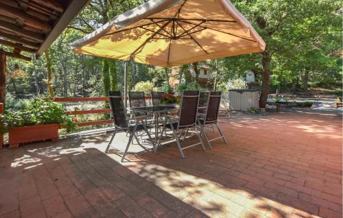 Zahrada ubytování 3 Bedroom Lovely Home In Trecastagni