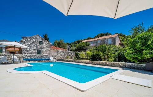 Gorgeous Apartment In Zaton Veliki