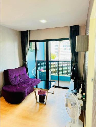 Χώρος καθιστικού στο Minnie room Pattaya 3