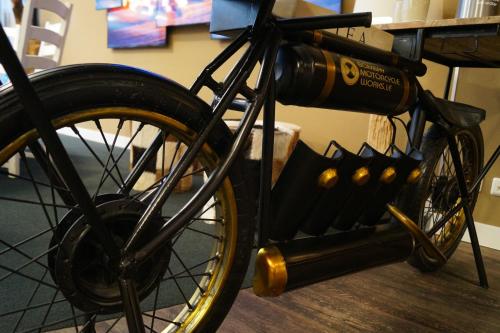a close up of the front wheel of a bike at Apartment Central Leipzig - City in Leipzig