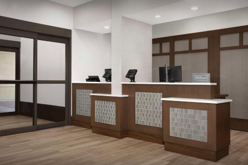 Homewood Suites by Hilton Jacksonville-Downtown/Southbank Image