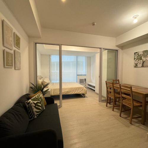 Dwell at Azure Urban Resort Residences Bahamas Tower