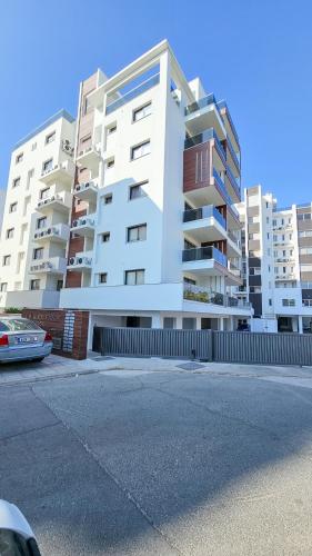 Το κτήριο όπου στεγάζεται  το διαμέρισμα