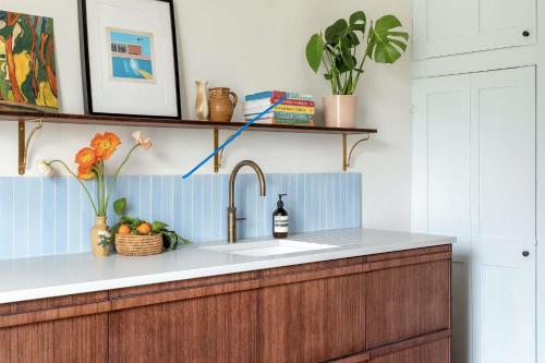 Happy rooms and apartment