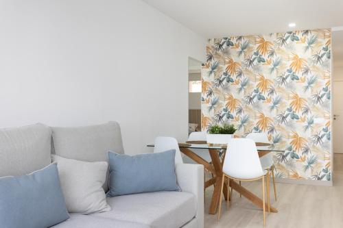 Home2Book Relaxing Poolside Escape, Arona