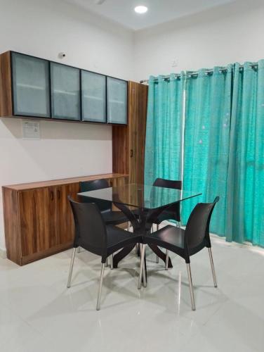 Φωτογραφία από το άλμπουμ του Mythri Retreat Service Apartments στο Χιντεραμπάντ