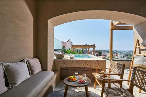 Kaptara Premium Upper Level Unit with Plunge Pool-Part of Kaptara Villa complex