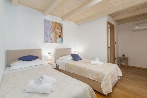 Idyllisches istrisches Steinhaus mit Whirlpool, Tischtennis, Grill und klimatisierten Schlafzimmern