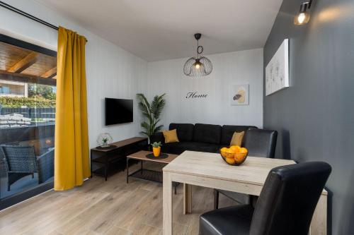 Strandnahes, modernes Apartment mit privater Terrasse, Grill - nur 250 Meter zum Strand