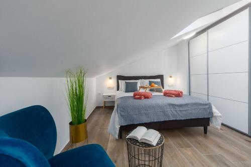 Modernes Apartment nur 250 Meter zum Strand mit privatem Balkon, Grill, WiFi