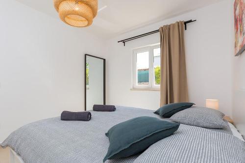 Charmantes Ferienhaus mit Meerblick, 2 Fahrraeder, Grill, privater Balkon, Waschmaschine
