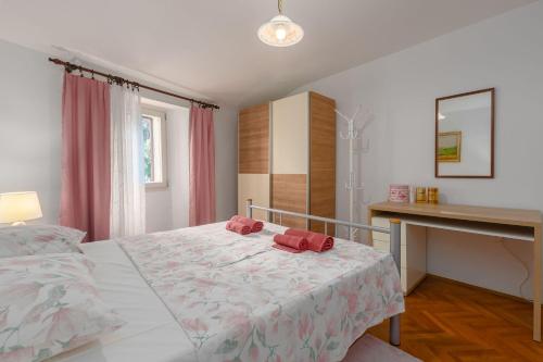 Strandnahes Apartment inmitten der Altstadt mit mediterranem Garten - nur 150 Meter zum Meer