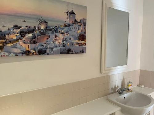 Gallery image of Bright and calm apartment - Watford in Watford