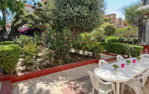 Κήπος έξω από το Gorgeous Home In Malaga