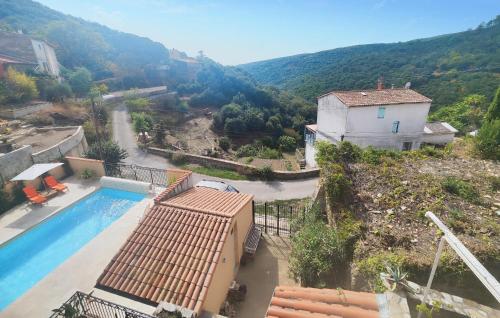 Lovely Home In Cabrerolles With Wifi