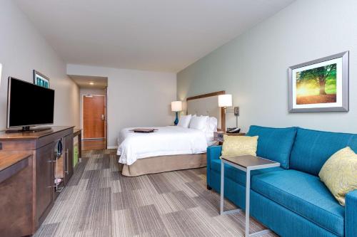 Hampton Inn Macon - I-475にあるテレビまたはエンターテインメントセンター