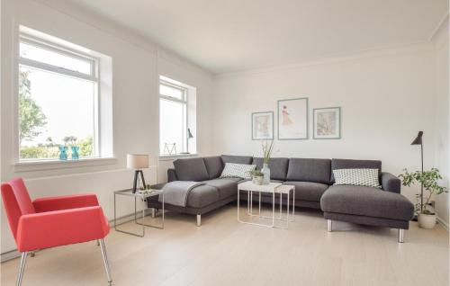Χώρος καθιστικού στο Five-Bedroom Holiday Home In Humble