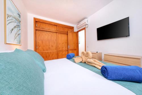 Casa Cris - Beach House next to Playa Grande By Lanzarote Vacation Homes
