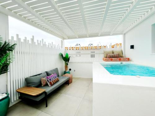 Joelia Suites in Naousa Paros with private jacuzzi! photo 2