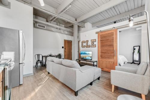 Billede fra billedgalleriet på 320- Downtown Loft Luxe Mattress Prking FAST Wifi i Cleveland