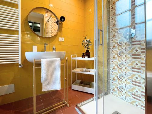 Piazza Vittorio Two-level Modern Apartment photo 4