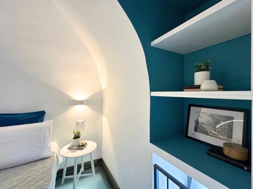 Piazza Vittorio Two-level Modern Apartment photo 12