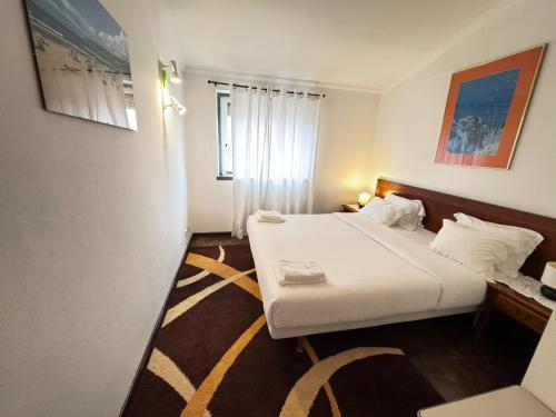 The Pearl - Cascais Guest House - City & Beach