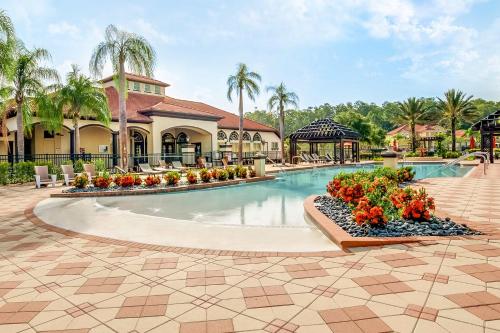Upstay Modern Home w Pool, Games & BBQ - Sleeps 18 photo 41