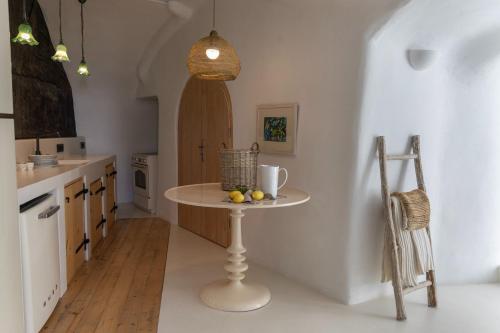 Dapur atau dapur kecil di Arithera Villa in Santorini