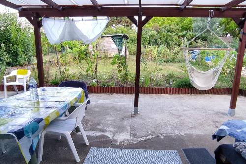 Κήπος έξω από το Chambre au calme, petit déjeuner inclus