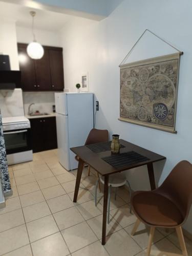 Akon Nafplio room II