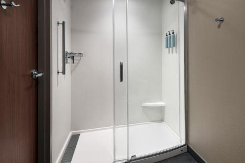 Courtyard by Marriott New Orleans Metairie Image