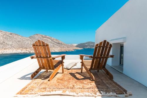 PANORMOS ART Beachfront Suites