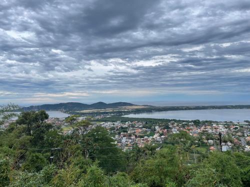 Landskap nær vertshuset