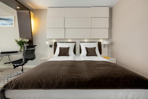 Ένα ή περισσότερα κρεβάτια σε δωμάτιο στο Sea Breeze private apartment in MARINE HOTEL