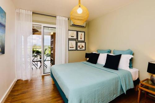 Postel nebo postele na pokoji v ubytování Appartement Etang Zabricot - Vue sur la Marina