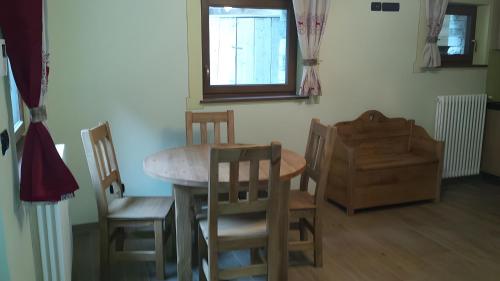 Fotografie z fotogalerie ubytování Maison de Vittor - Cogne v destinaci Cogne